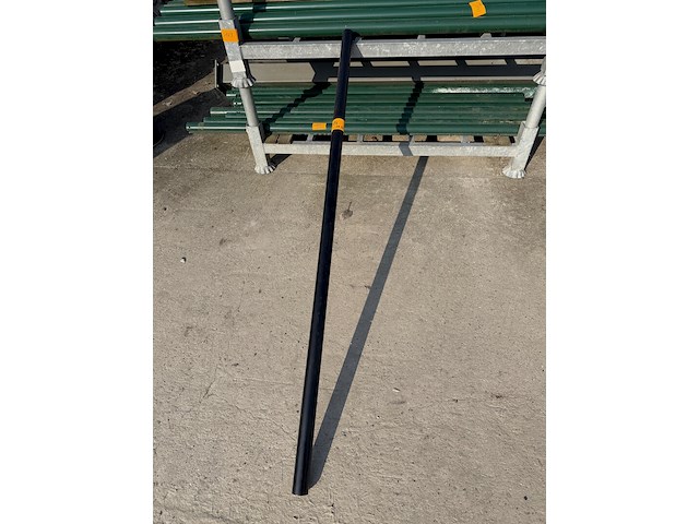 Ronde metalen palen - afbeelding 1 van  1