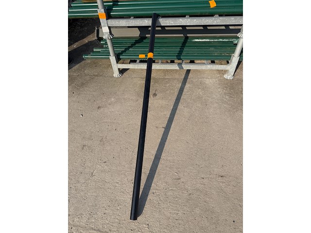 Ronde metalen palen - afbeelding 1 van  1