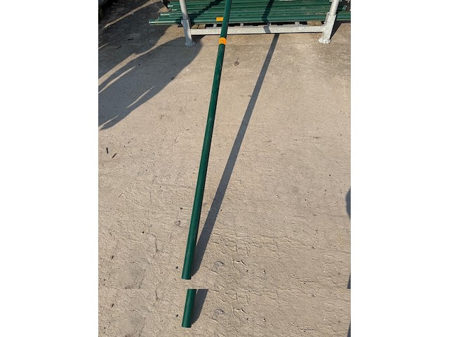 Ronde metalen palen - afbeelding 1 van  1