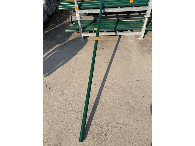 Ronde metalen palen - afbeelding 1 van  1