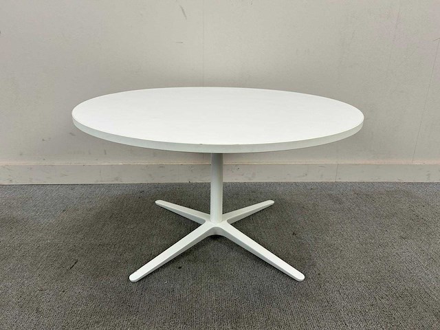 Ronde tafel - table - afbeelding 1 van  4