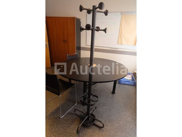 Ronde tafel + accessoires - afbeelding 2 van  6
