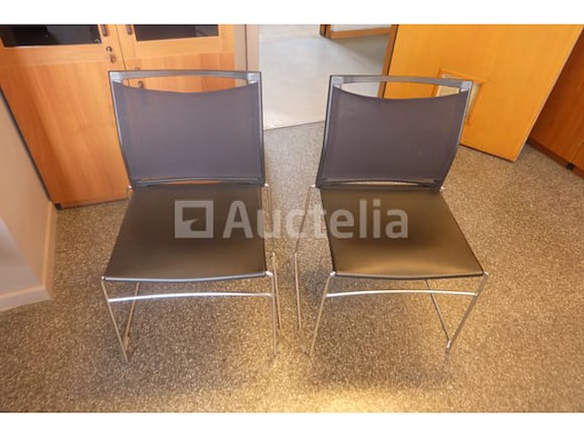 Ronde tafel + accessoires - afbeelding 3 van  6