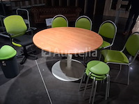 Ronde tafel en stoelen - afbeelding 1 van  1