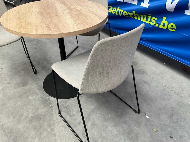 Ronde tafel met 3 inclass stoelen - afbeelding 5 van  6