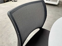 Ronde tafel met 3 stoelen - afbeelding 4 van  6