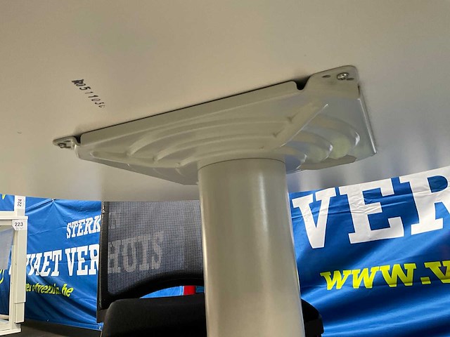 Ronde tafel met 3 stoelen - afbeelding 6 van  6