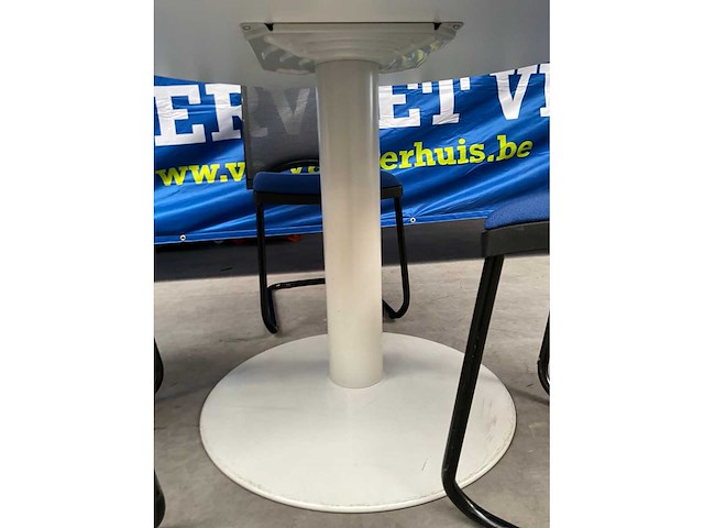 Ronde tafel met 3 stoelen - afbeelding 7 van  7