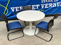 Ronde tafel met 3 stoelen - afbeelding 1 van  8