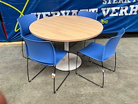 Ronde tafel met 4 allsteel stoelen - afbeelding 1 van  6