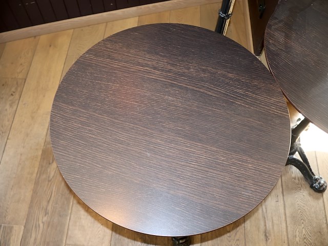 Ronde tafel (x4) - afbeelding 8 van  8