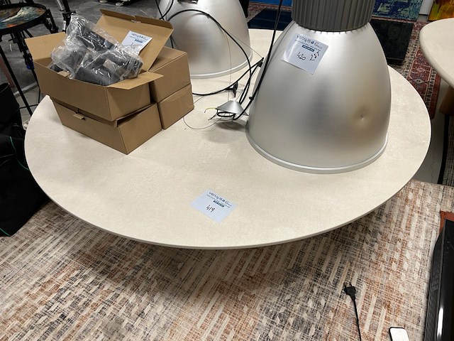 Ronde tafel - afbeelding 1 van  3