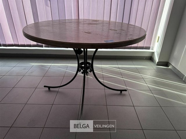 Ronde tafel - afbeelding 2 van  2