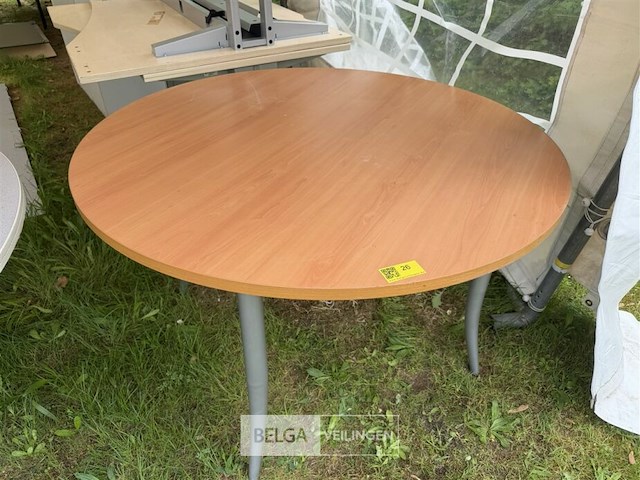 Ronde tafel - afbeelding 1 van  2