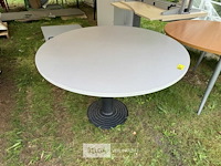 Ronde tafel - afbeelding 1 van  2