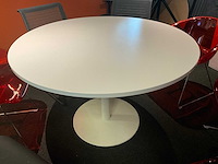 Ronde tafel - afbeelding 1 van  5