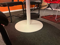 Ronde tafel - afbeelding 3 van  5
