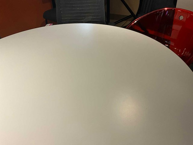 Ronde tafel - afbeelding 5 van  5