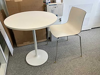 Ronde tafel - afbeelding 1 van  1