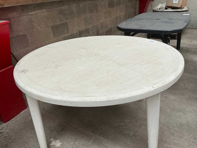 Ronde tuintafel - afbeelding 2 van  3
