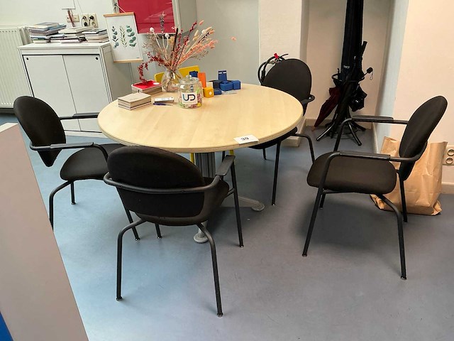 Ronde vergadertafel + stoel (5x) - afbeelding 1 van  8
