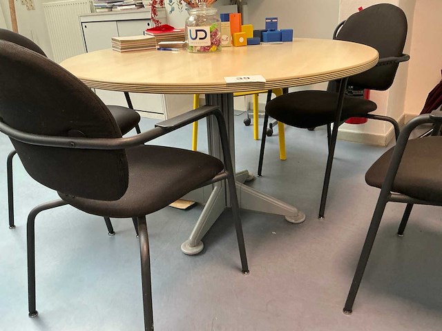 Ronde vergadertafel + stoel (5x) - afbeelding 3 van  8