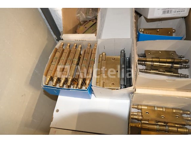 Rook en hardware-artikelen - afbeelding 17 van  39