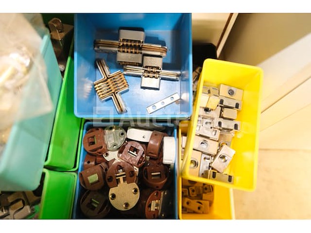 Rook en hardware-artikelen - afbeelding 33 van  39