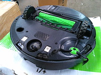 Roomba® j7 connected robotstofzuiger met 2 afzuigers - afbeelding 7 van  9