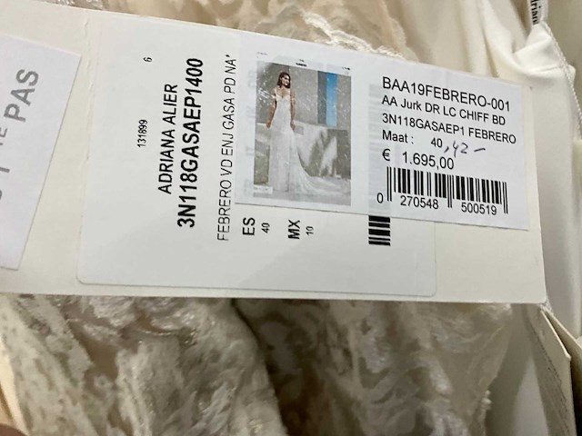 Rosa clara adriana alier bruidsjurken (34x) - afbeelding 32 van  58
