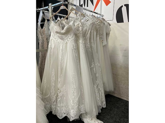 Rosa clara bruidsjurken (11x) - afbeelding 20 van  26