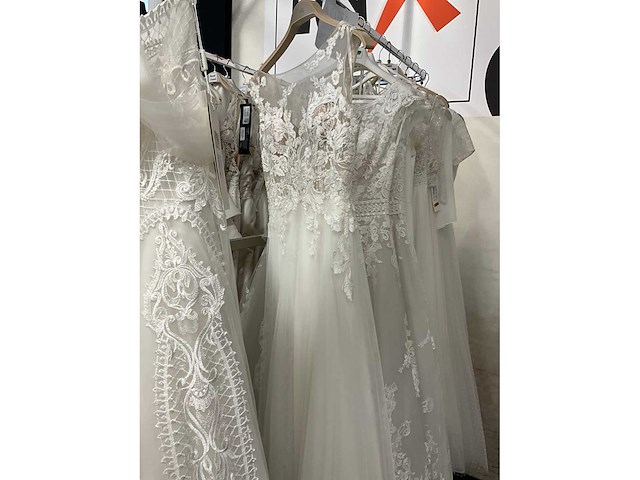 Rosa clara bruidsjurken (11x) - afbeelding 22 van  26