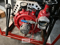 Rosenbauer draagbare bluspomp met kar en slangen - afbeelding 8 van  8