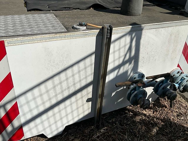 Rosenbauer horizontale wateropslagtank - afbeelding 4 van  15