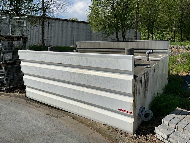 Rosenbauer horizontale wateropslagtank - afbeelding 1 van  15