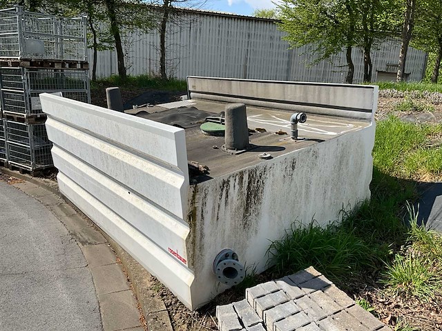 Rosenbauer horizontale wateropslagtank - afbeelding 8 van  15