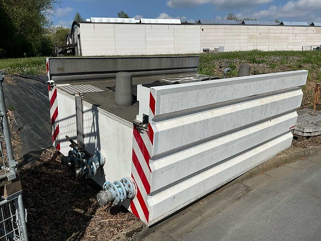 Rosenbauer horizontale wateropslagtank - afbeelding 9 van  15