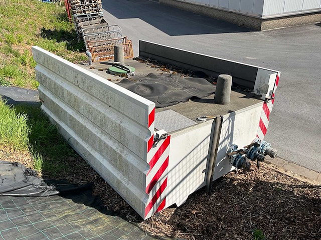 Rosenbauer horizontale wateropslagtank - afbeelding 12 van  15