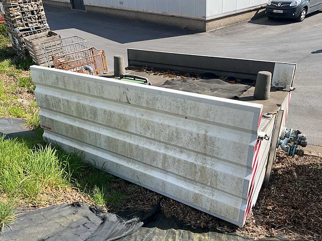 Rosenbauer horizontale wateropslagtank - afbeelding 13 van  15