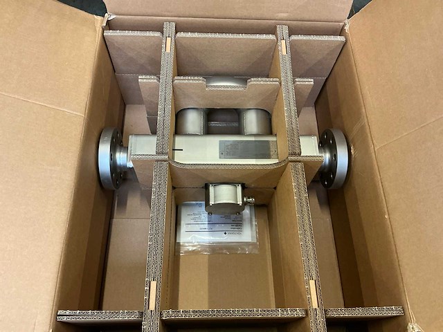 Rota yokogawa rccs38-m05a3sl/ks1/bg/p6 massflowmeter - afbeelding 2 van  8