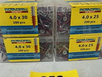 Rotadrill houtschroef 400x 4x30mm 400x 4x25mm - afbeelding 1 van  3