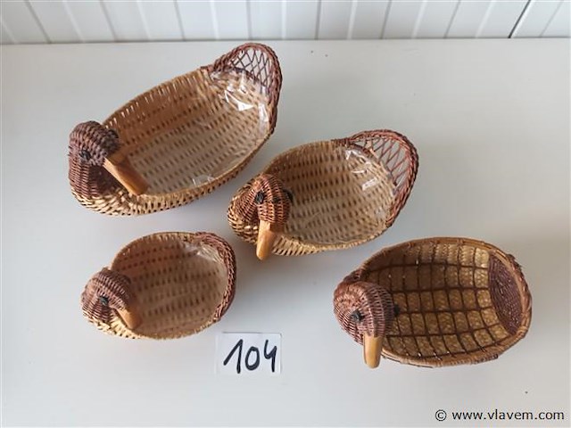 Rotan eenden. 4 stuks - afbeelding 3 van  3