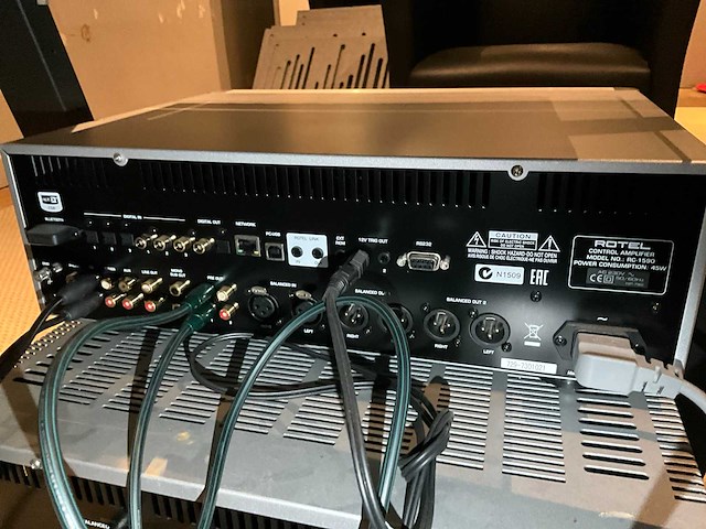 Rotel voor en eindversterker - afbeelding 1 van  6