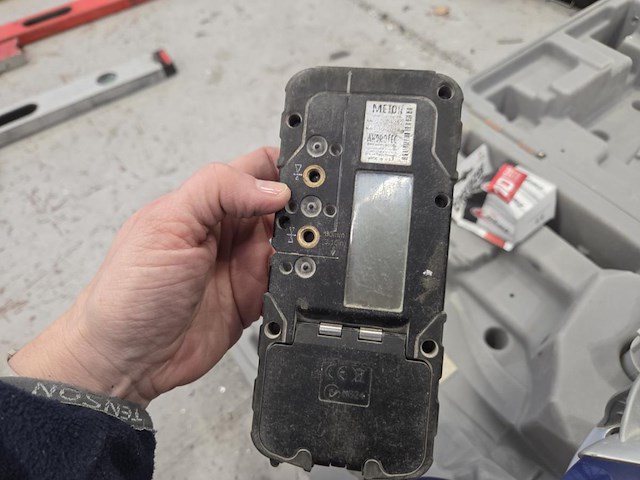 Roterende laserwaterpas agatec gat220 - afbeelding 9 van  10