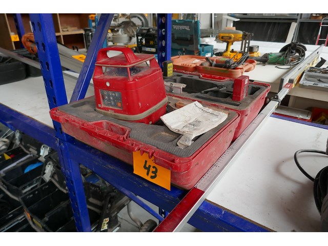 Roterende laserwaterpas + telescopische laserlat hilti - afbeelding 1 van  4