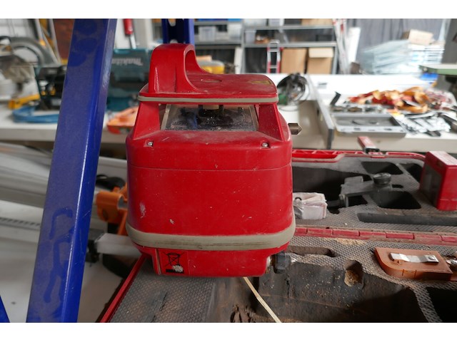 Roterende laserwaterpas + telescopische laserlat hilti - afbeelding 4 van  4