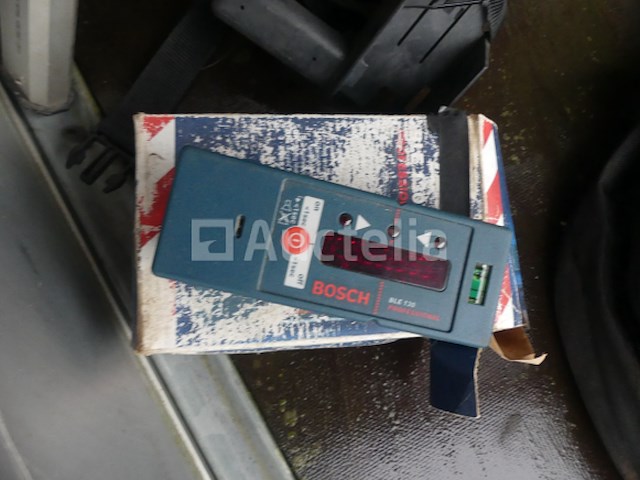 Roterende laserwaterpasset + diverse bosch-accessoires - afbeelding 2 van  6