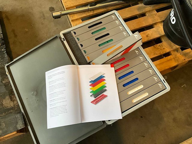 Roto glas tec professional glazing guide - afbeelding 1 van  12