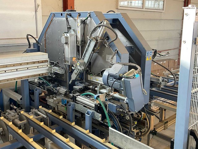 Rotox sba 485 cnc profielbewerkingsmachine - afbeelding 9 van  15