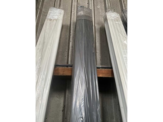 Roval solotrim alu dakranden (25 lpm) - afbeelding 1 van  6